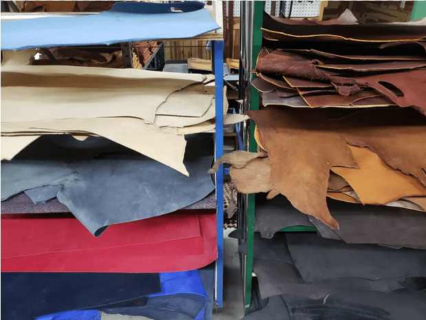 Assorted Colors Leather Scraps for Leather Crafts – 3lbs Mixed Sizes,  Shapes with 36 Cord - Full Grain Buffalo Leather Remnants from Journal  Making 