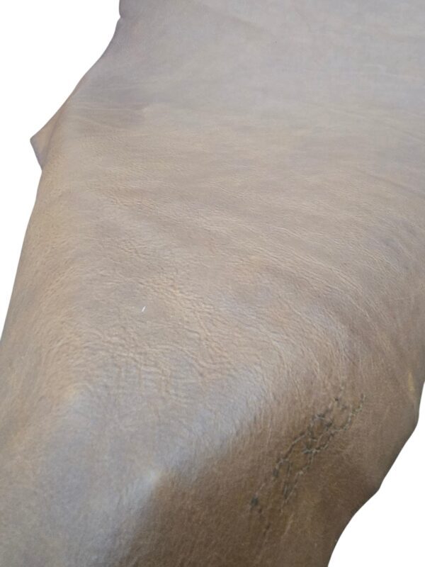 Oil Tan Cowhide Brown 4/5 oz. 02-60