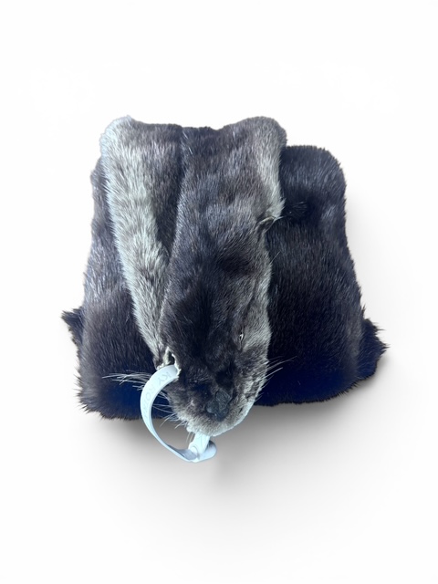 Otter Hide 4